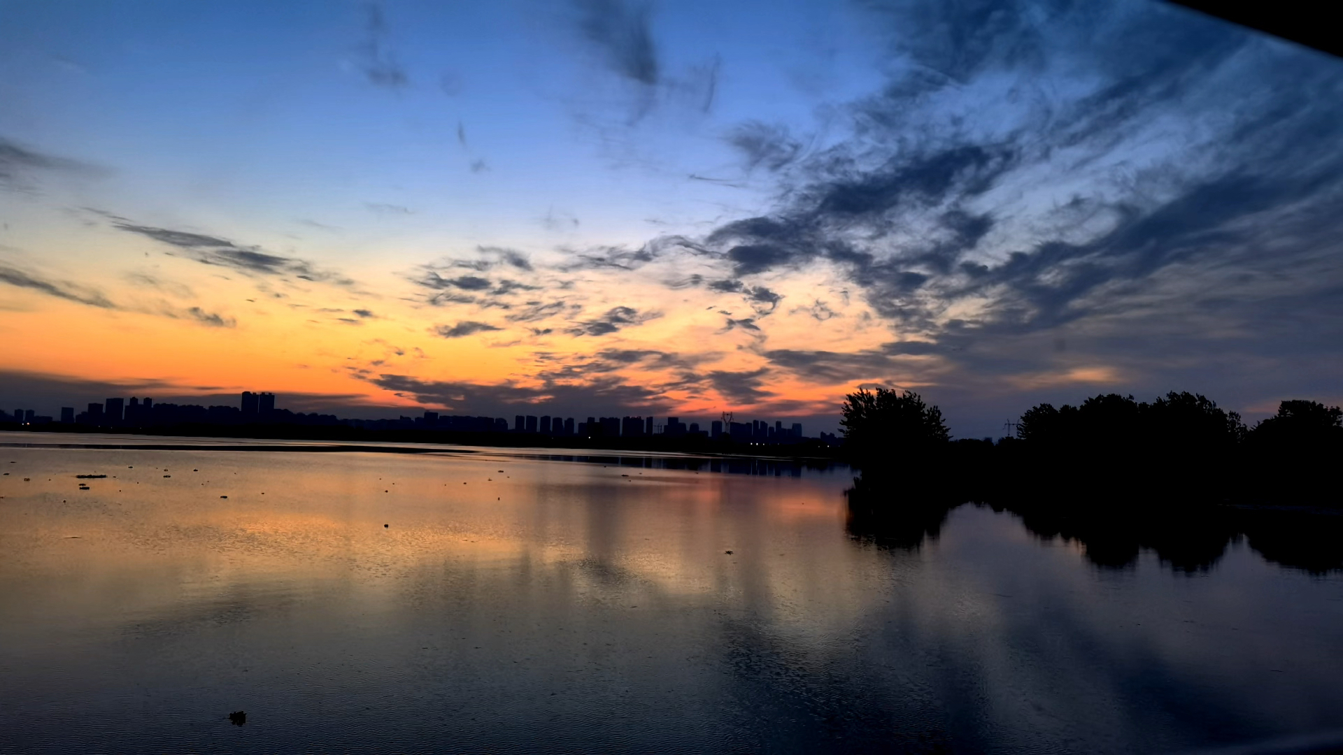 朝阳,唤醒内心力量,迈向光辉未来之路